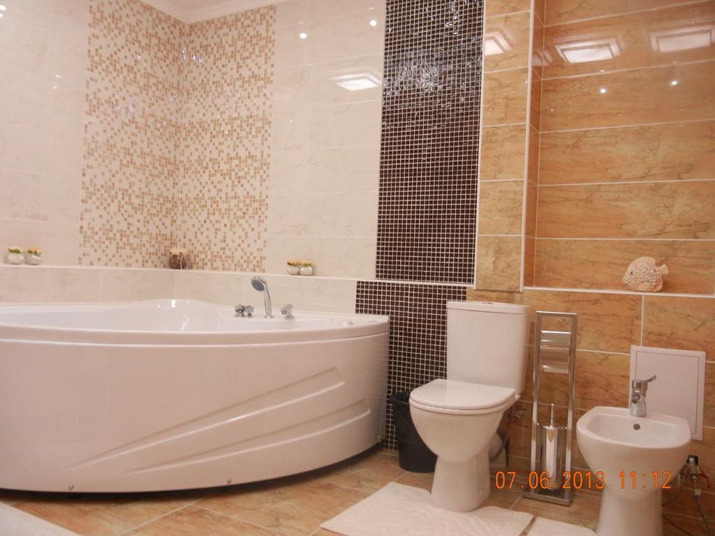 Mereke Hotel Ustʼ-Kamenogorsk Cameră foto