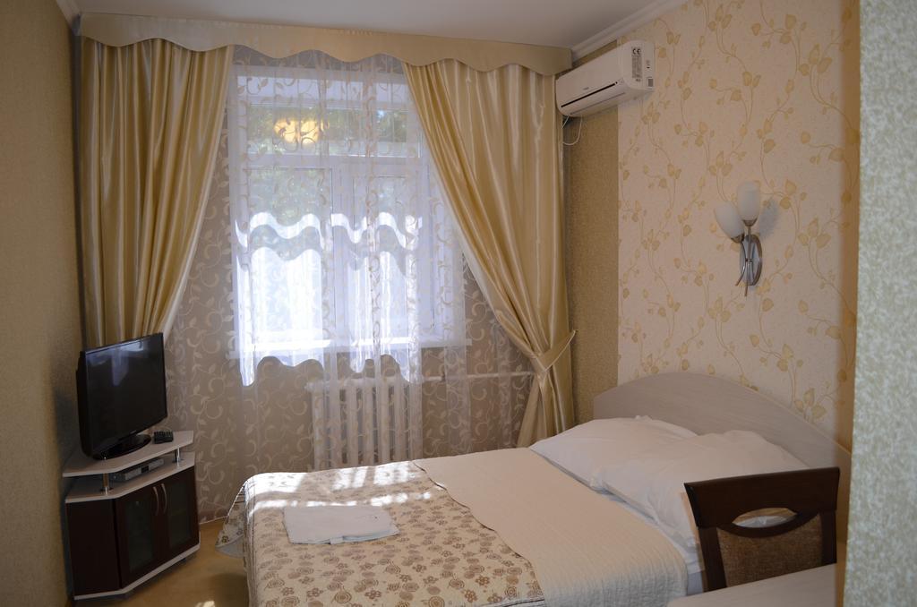 Mereke Hotel Ustʼ-Kamenogorsk Cameră foto