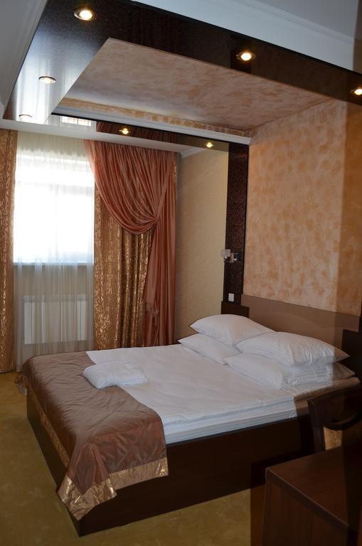 Mereke Hotel Ustʼ-Kamenogorsk Cameră foto